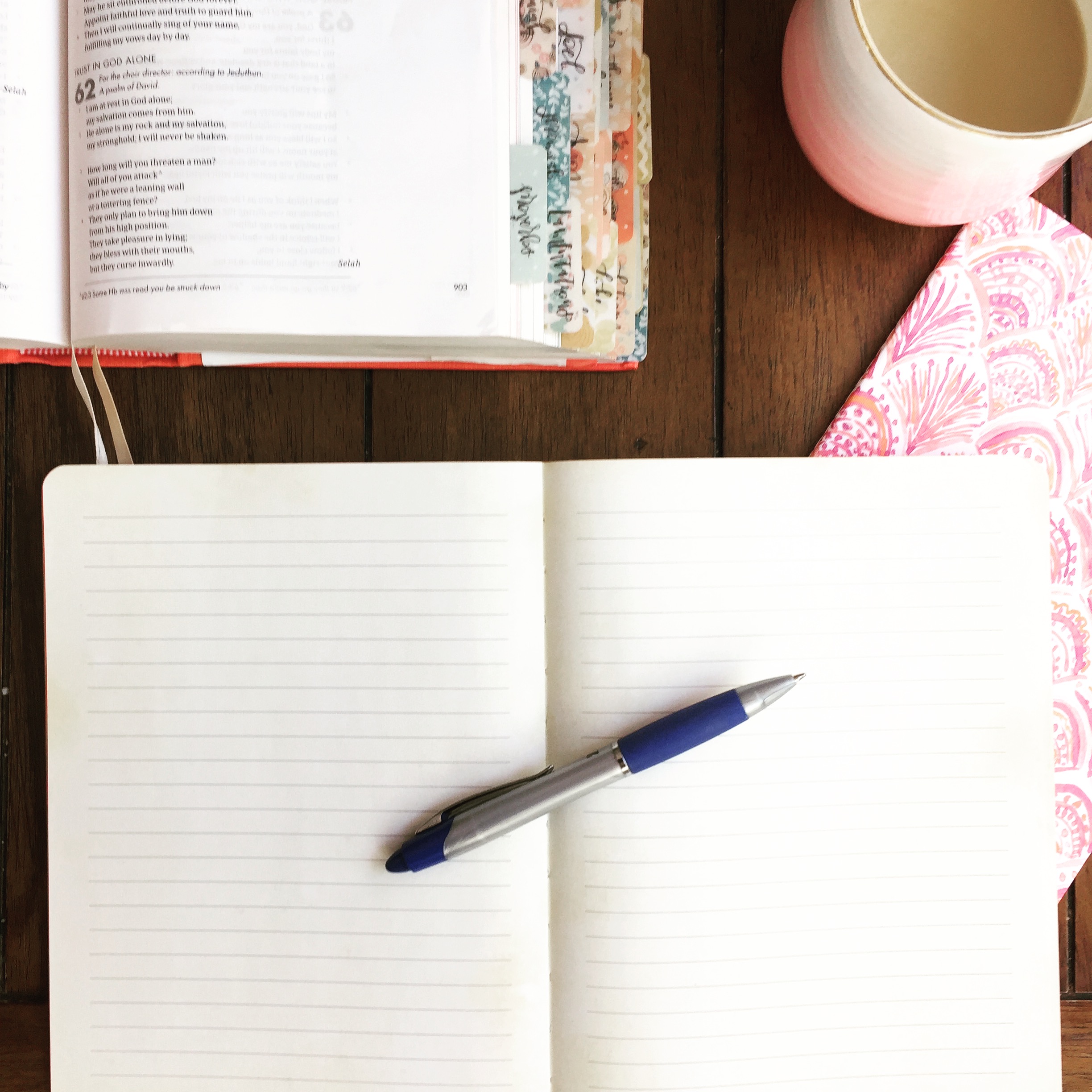 DAILY JOURNALING PROMPTS TO HELP YOU CONNECT WITH GOD